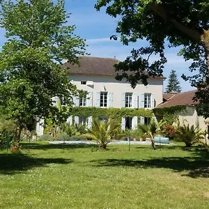 Domaine Lacassagne Couette-café Courrensan
